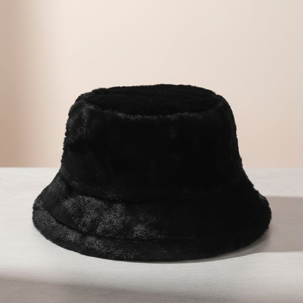 Umeepar Winter Faux Fur Fuzzy Bucket Hat Fluffy Warm‎ Hat for Women Men